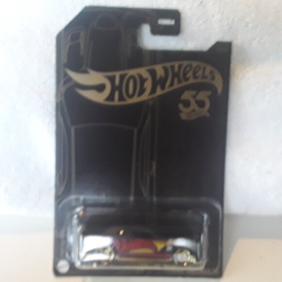 Hotwheels 55-2015 Dodge Challenger SRT sealed in package - Picture 1 of 4